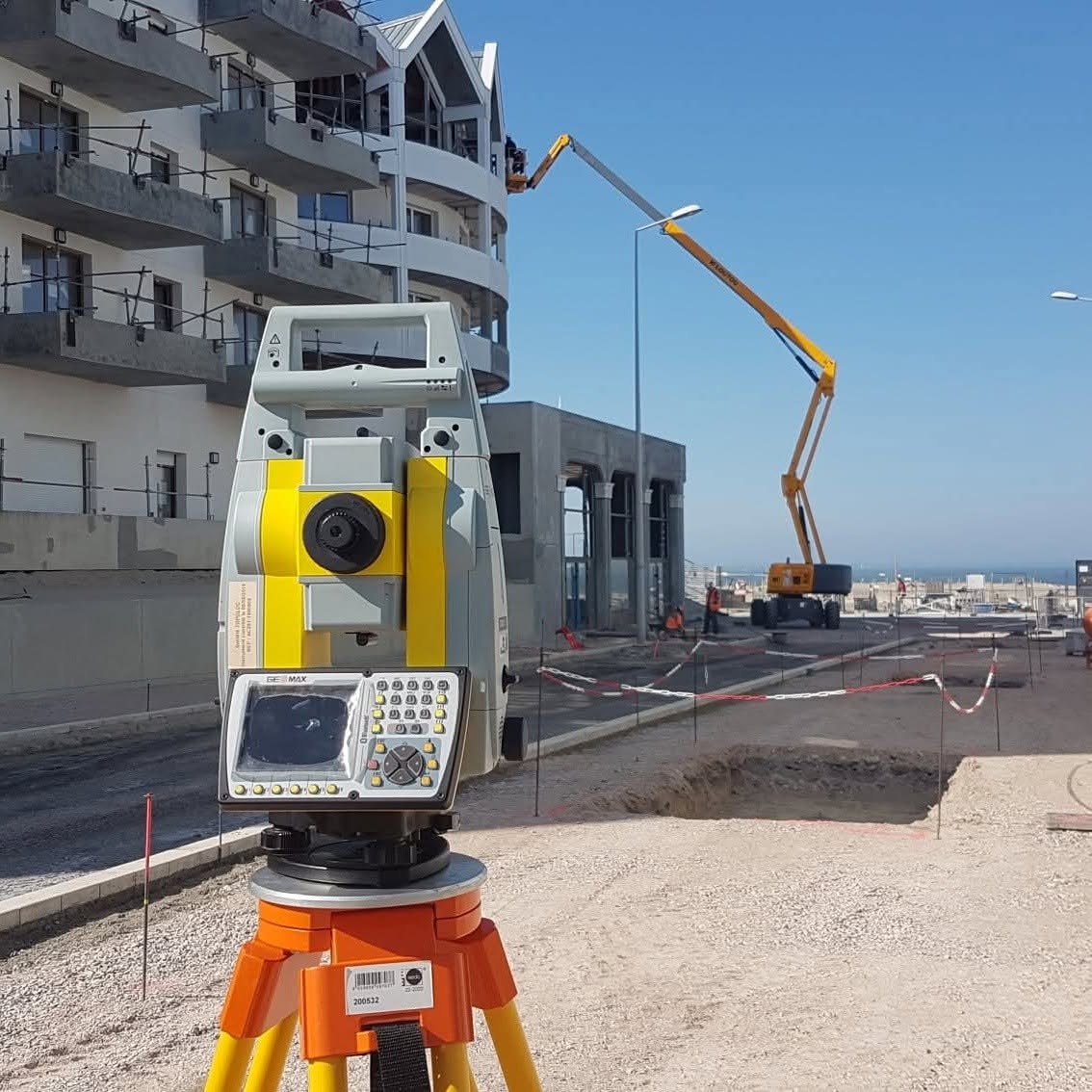 Station totale RTGEO sur un chantier